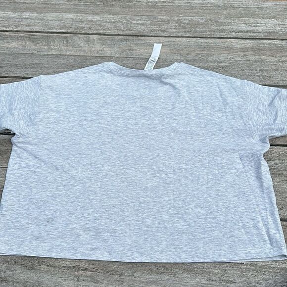 Lululemon Cates Tee size 6 NWT Heathered Core Ultra Light Grey - Picture 7 of 7